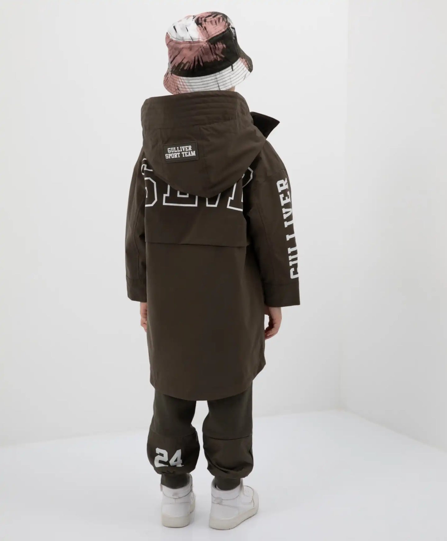 Дъждобран с качулка и обемни джобове цвят каки Gulliver