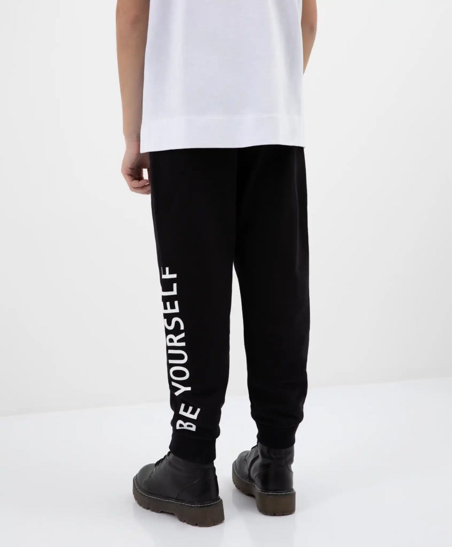 Черни джогинг обувки Gulliver с джобове с цип