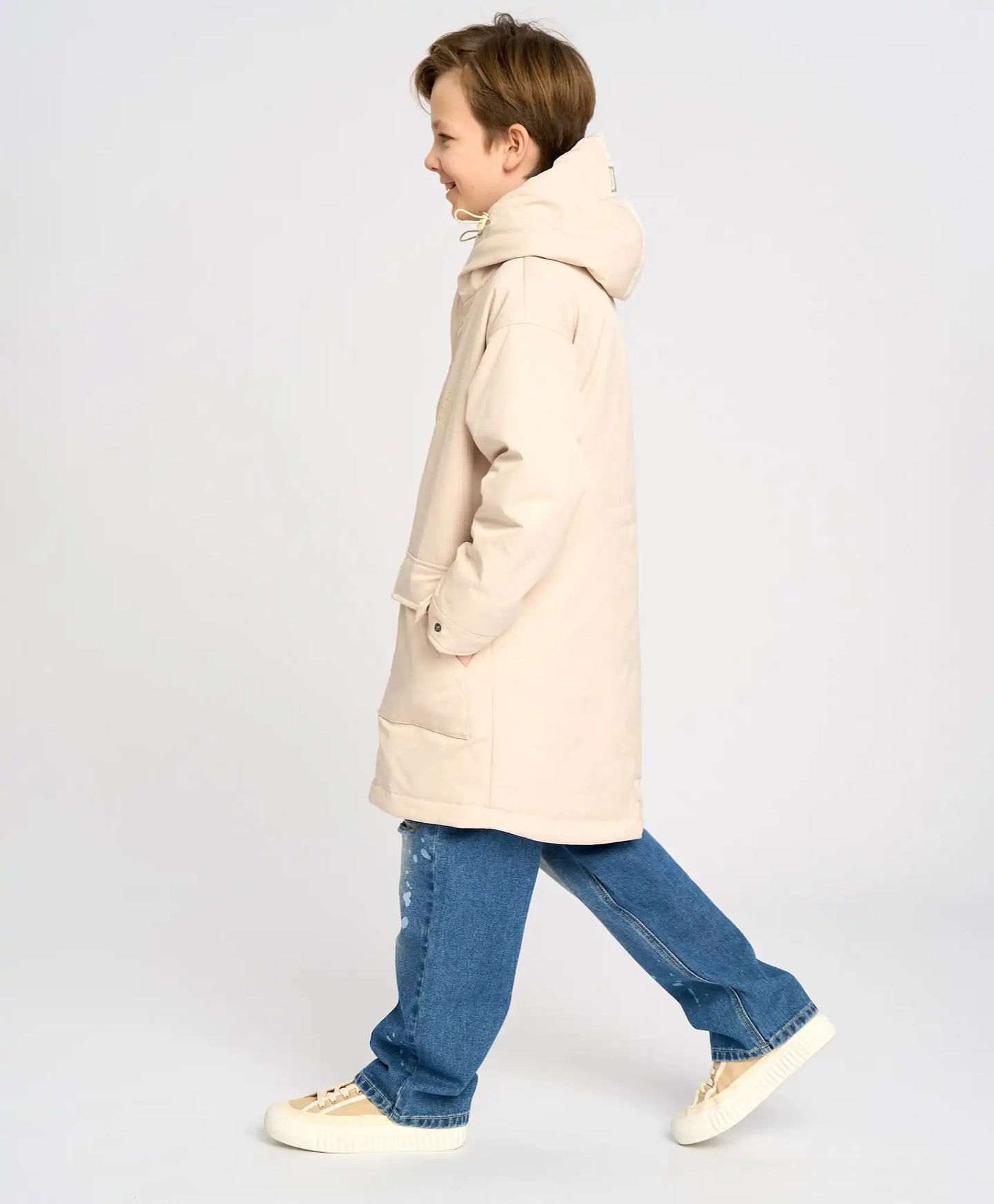 Детска парка междинен сезон с качулка млечнобяла Button Blue