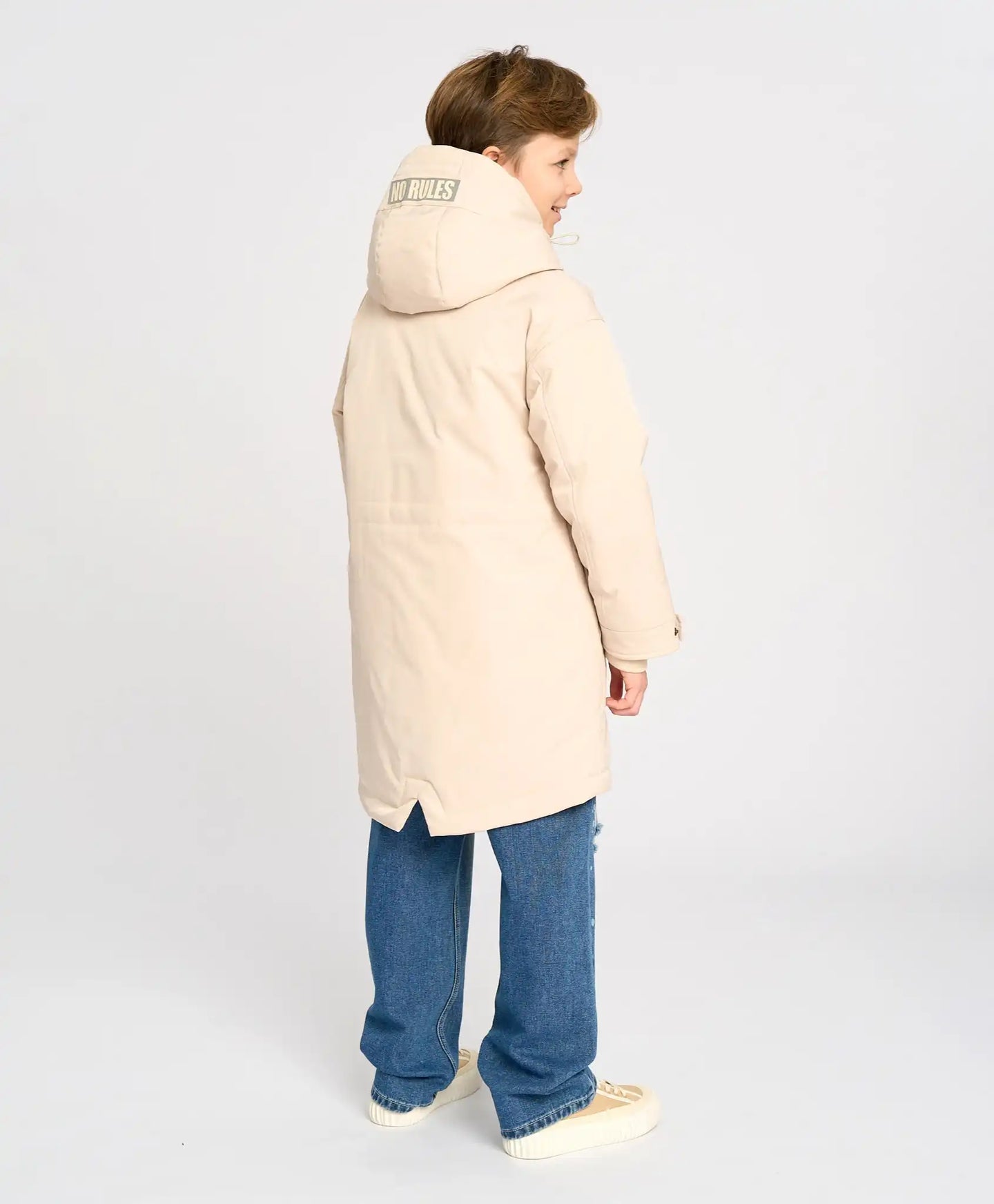 Детска парка междинен сезон с качулка млечнобяла Button Blue