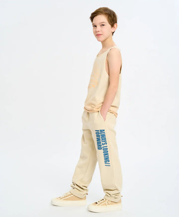 Детски спортни панталони бели с ластичен колан и принт Button Blue