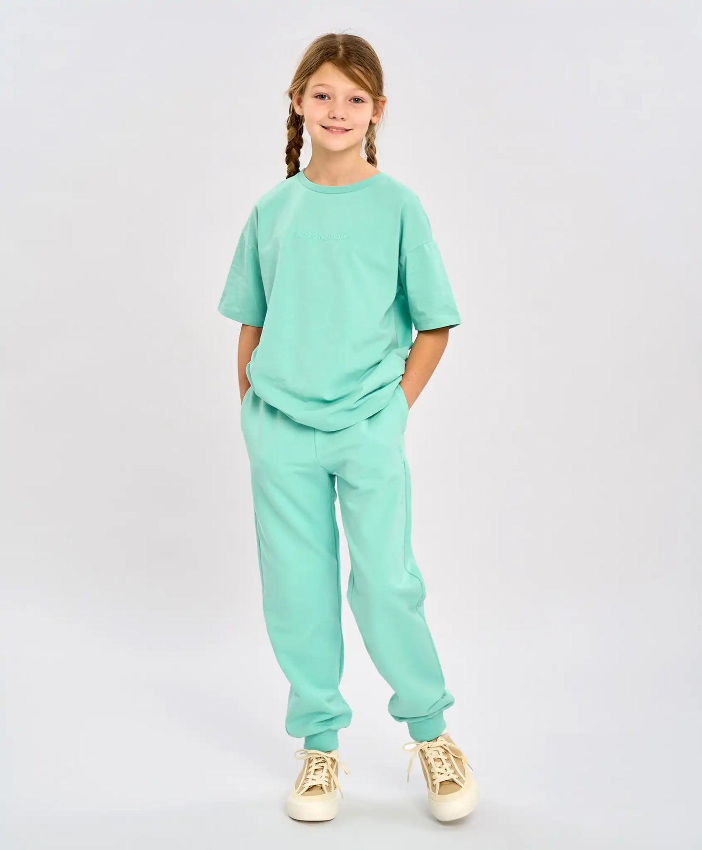 Базови детски утеплени джогъри с ластичен колан зелени Button Blue