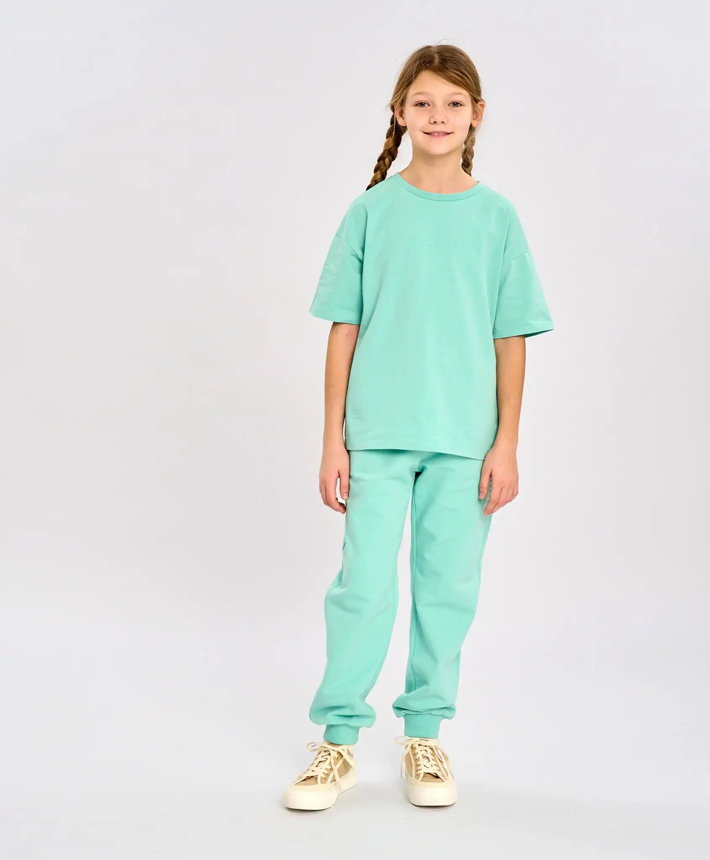 Базови детски утеплени джогъри с ластичен колан зелени Button Blue