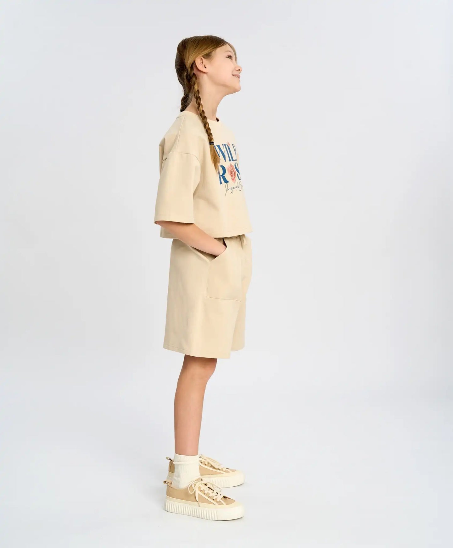 Бермуди за момиче млечнобели с ластичен колан и джобове Button Blue