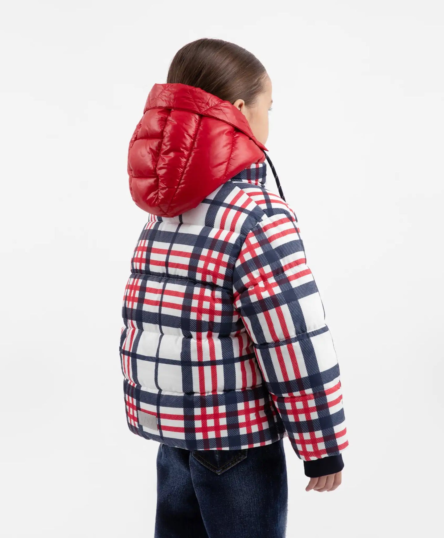 Полусезонно яке с капитонирана подплата и подвижна яка с качулка на каре за момиче Gulliver