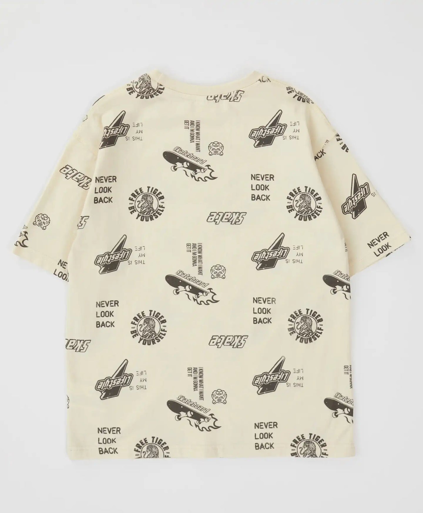 Тениска оверсайз с къс ръкав и ол-овър принт кремава за момче Button Blue