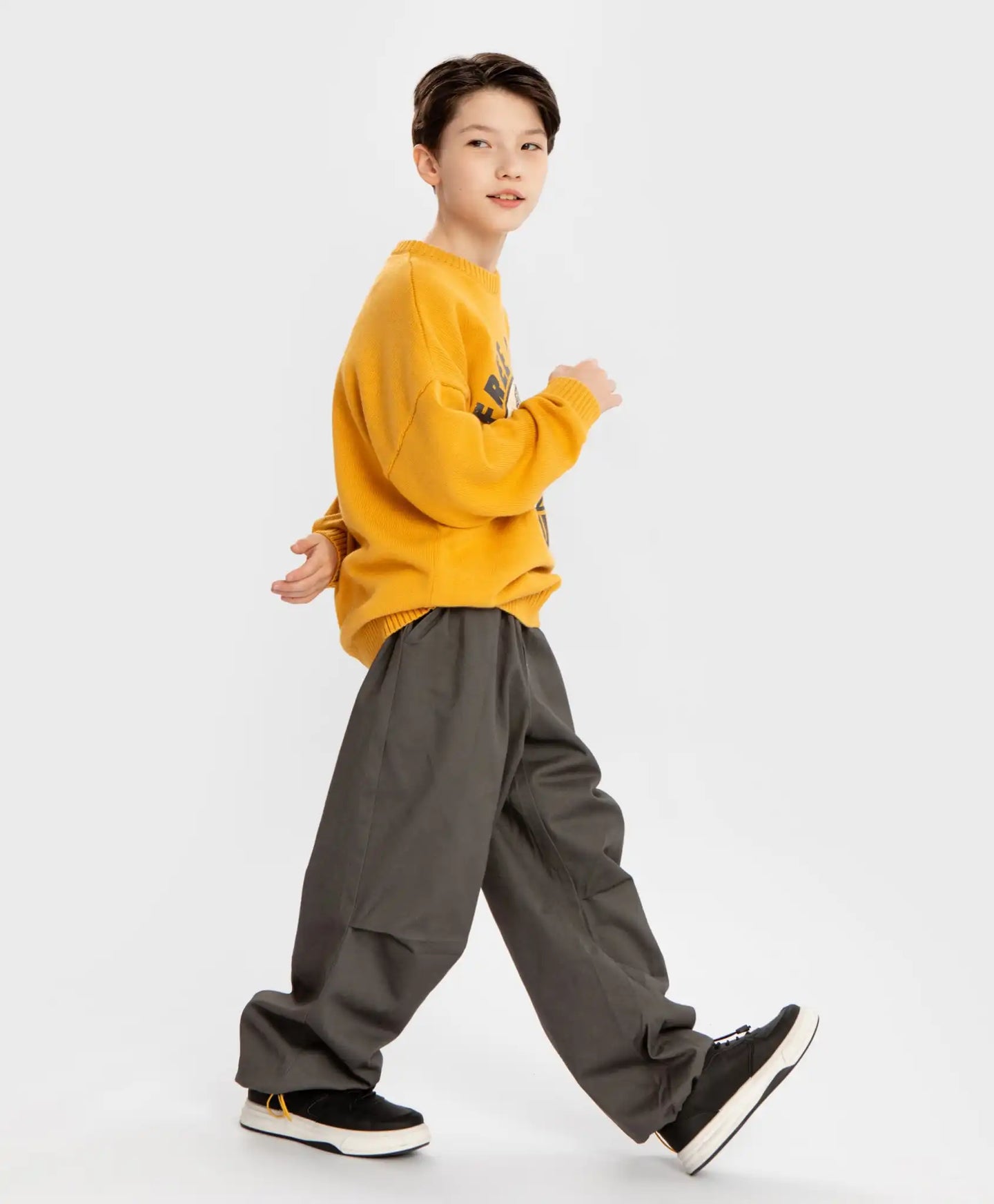 Панталони с плисета и регулиране на ширината на крачолите сиви за момче Button Blue