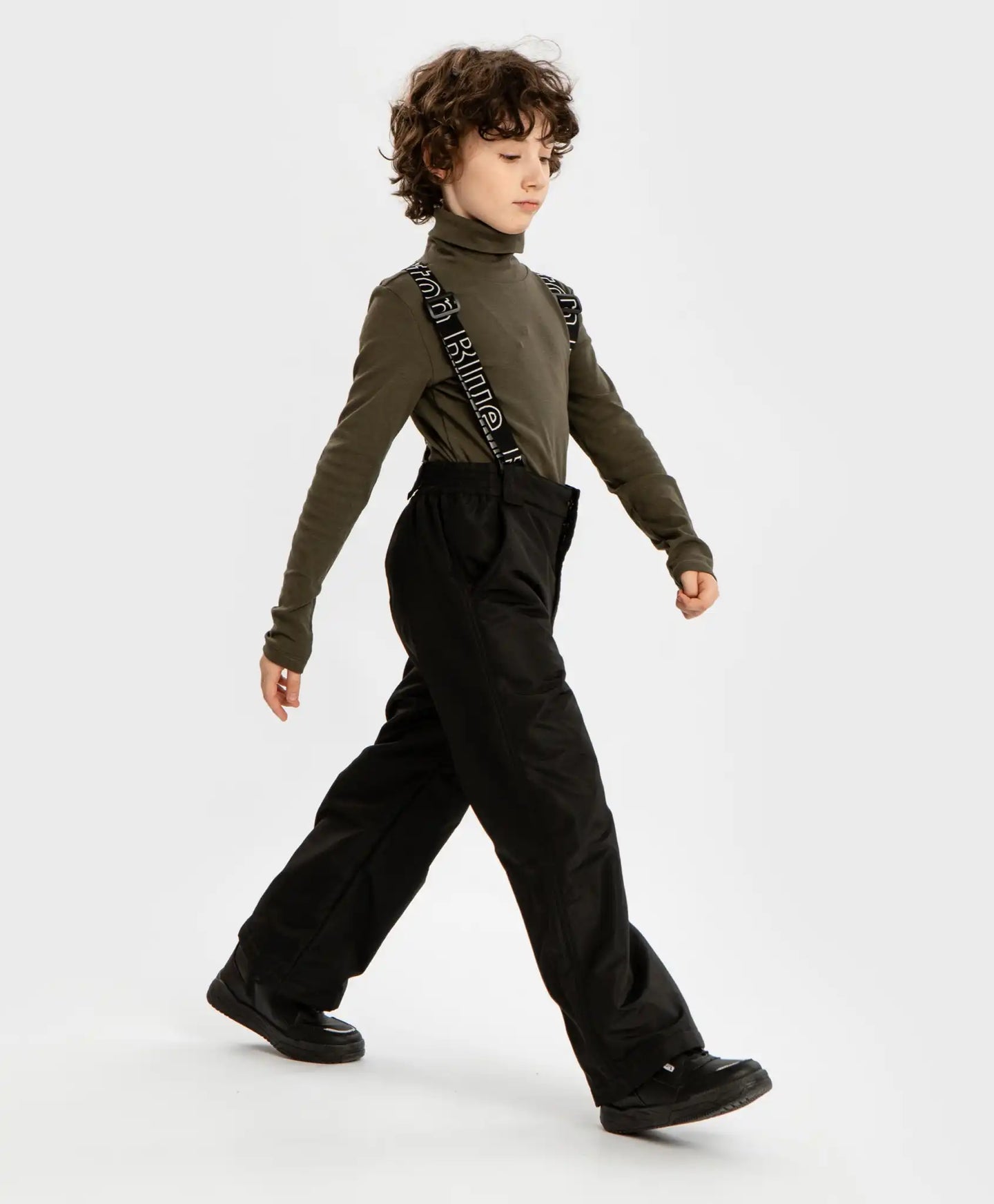 Панталони подплатени междинен сезон със свалящи се тиранти черни детски Button Blue