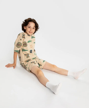 Пижама с шорти и тениска с принт бежова за момче Button Blue