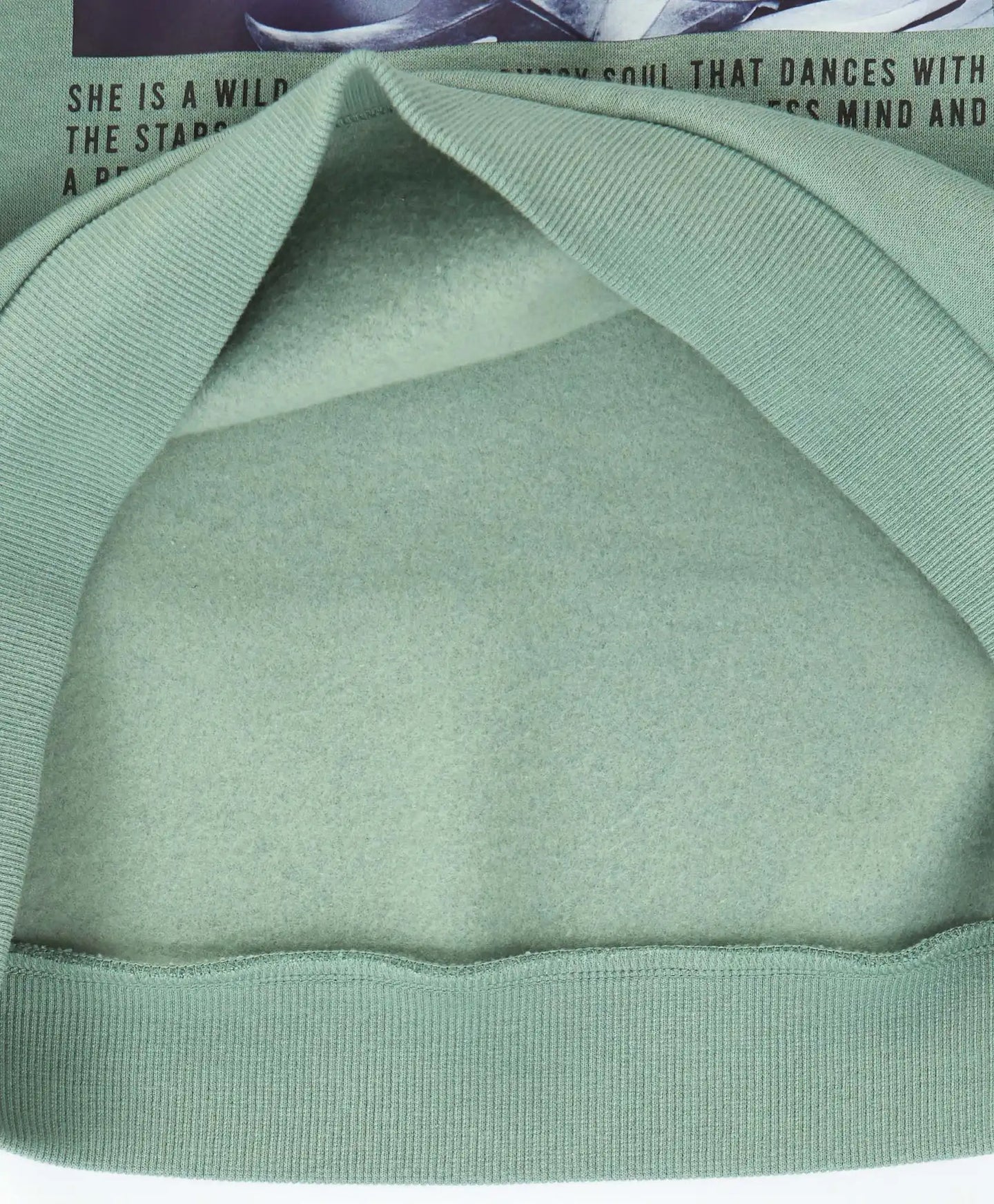 Суитшърт оверсайз с качулка и принт зелен за момиче Button Blue