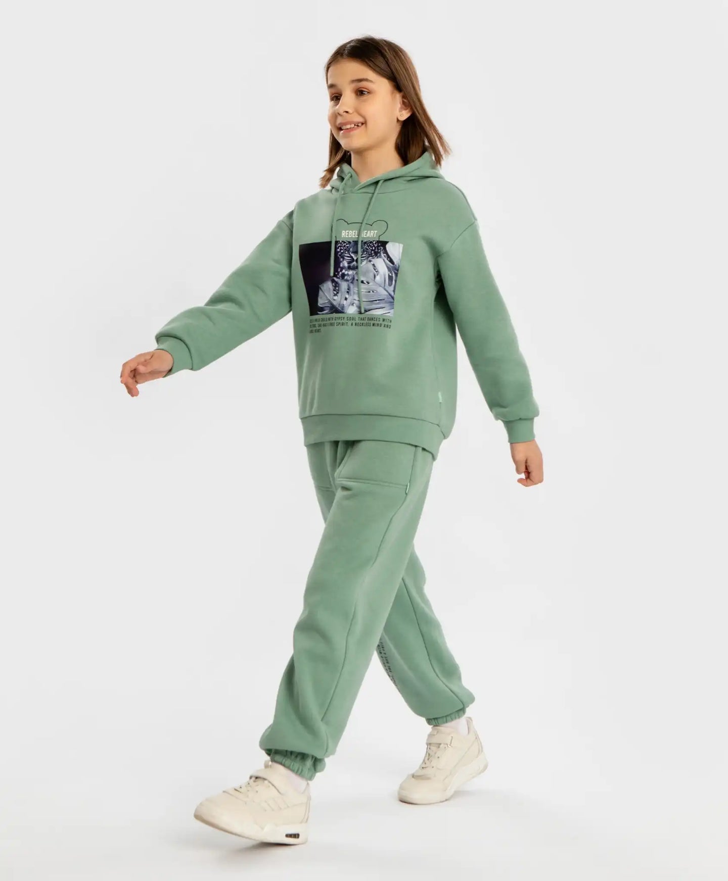 Суитшърт оверсайз с качулка и принт зелен за момиче Button Blue