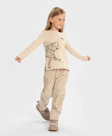 Лонгслив с леопардов принт бежов за момиче Button Blue
