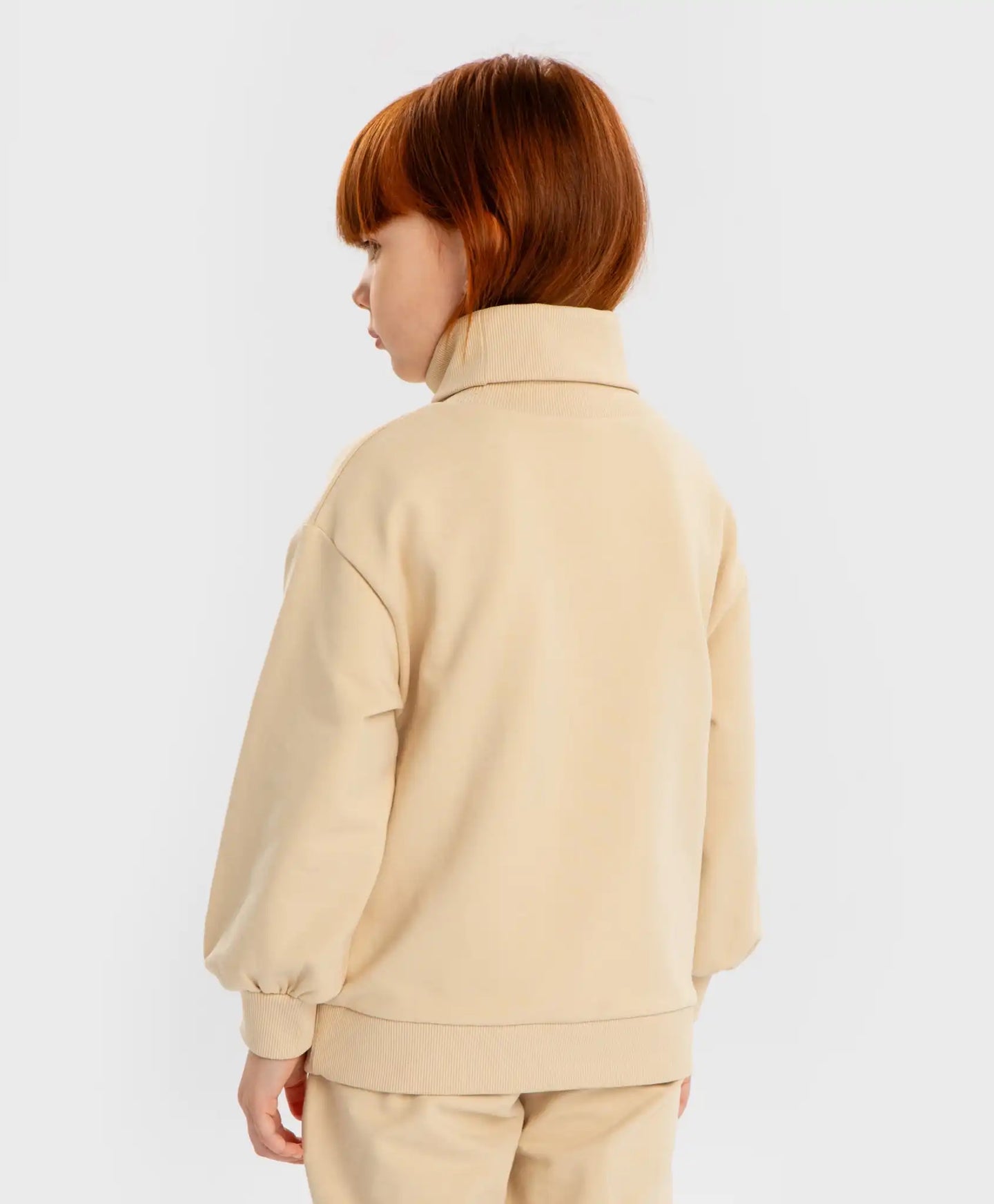 Пуловер с яка на стойка и животински принт бежов за момиче Button Blue