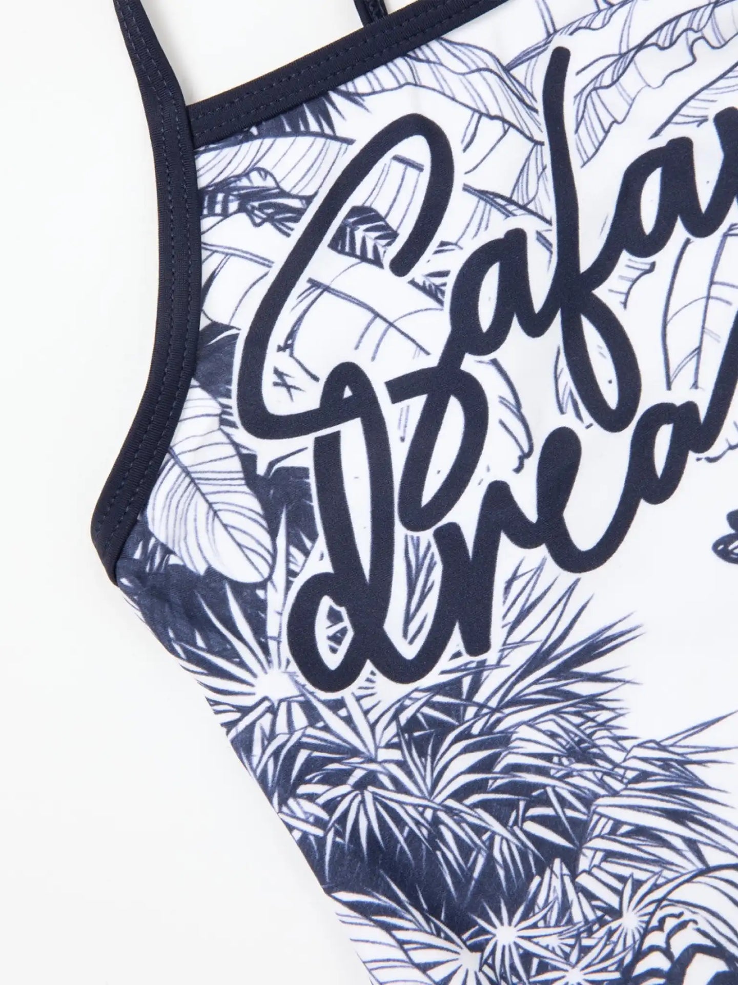 Бански костюм от едно парче - бял, Gulliver