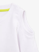 Оригинален кроп-топ с "капка", която разкрива рамо от Gulliver