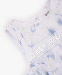 Детска рокля бяла от плисирана мрежа с флорални мотиви на подплата Gulliver