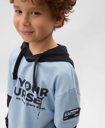 Лонгслив с качулка за момче с имитация на многослойност и принт син Gulliver