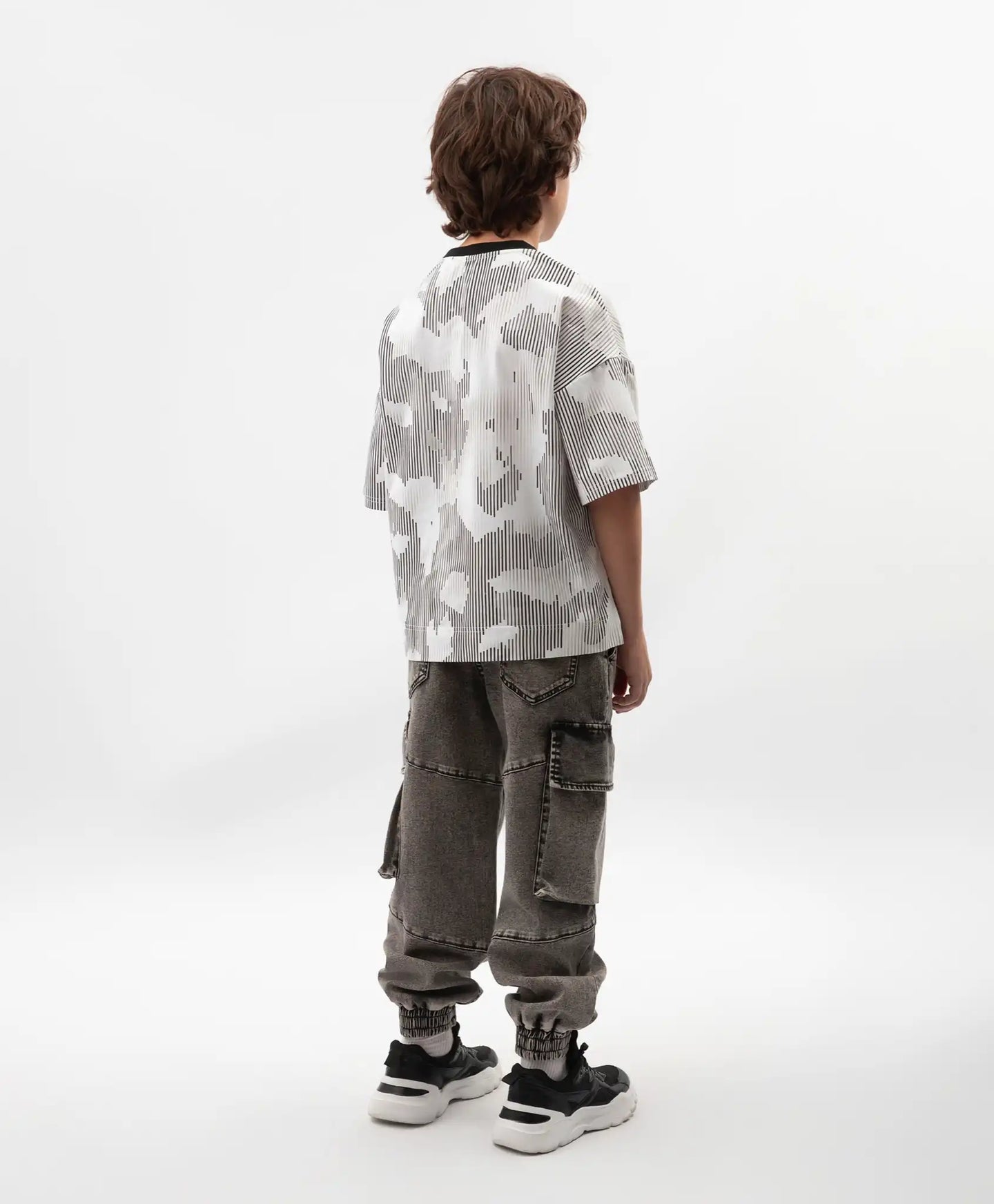 Тениска за момче с принт оверсайз бяла Gulliver