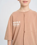 Тениска оверсайз с къс ръкав за момче бежова с принт Button Blue