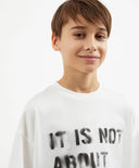 Тениска с къс ръкав за момче, свободна кройка с оригинален шрифтов декор, бяла, Gulliver