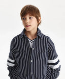 Трикотажна риза с дълъг ръкав за момче на райе с принт, синя Gulliver